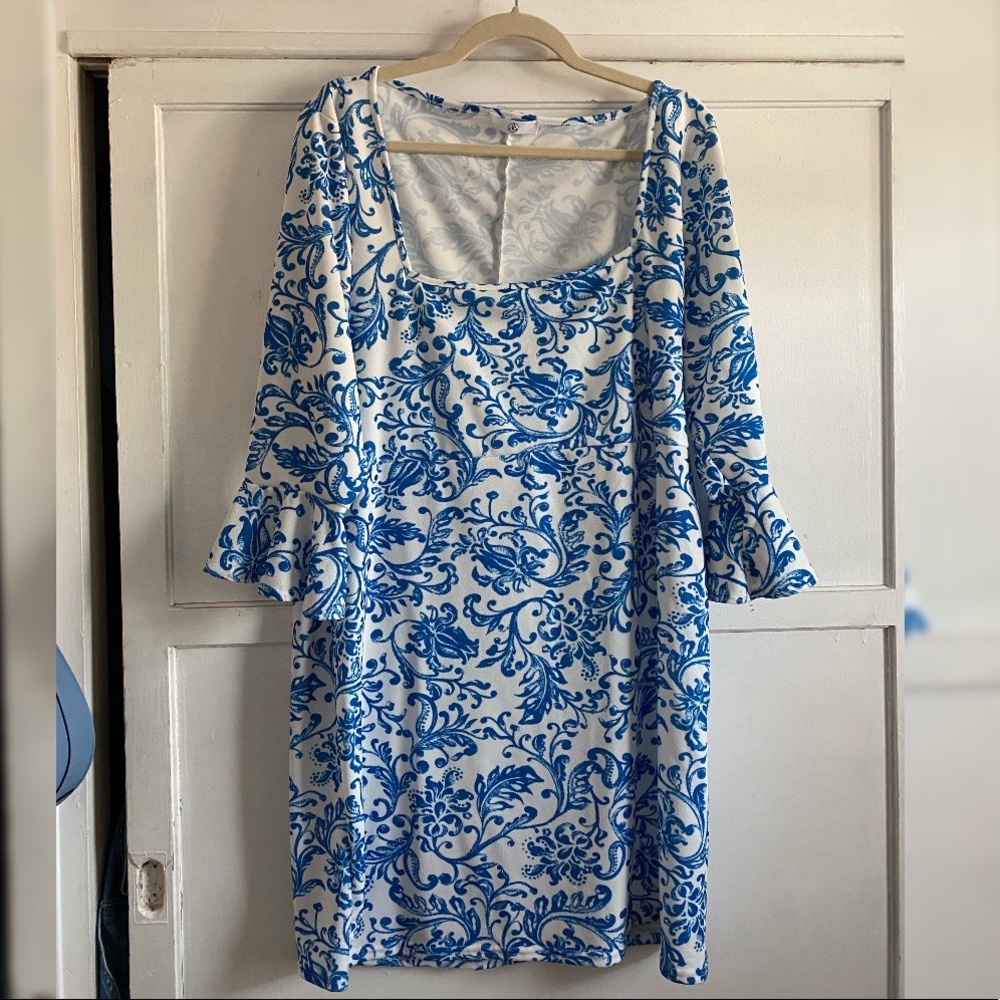 MISSGUIDED Porcelain Print Frill Sleeve Mini Dress